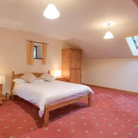 Holiday home 3 Bed In Sz433 *